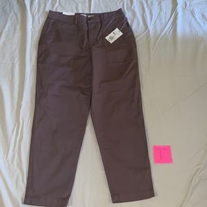 Stretchy brown pants